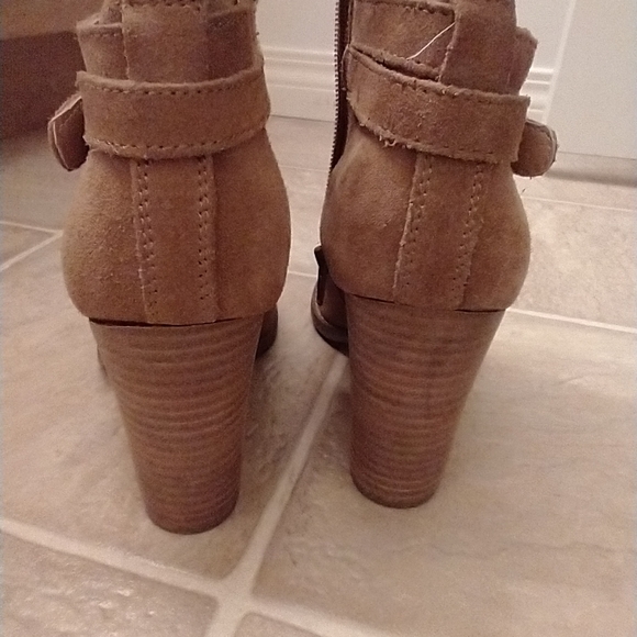 New boots - Picture 2 of 3